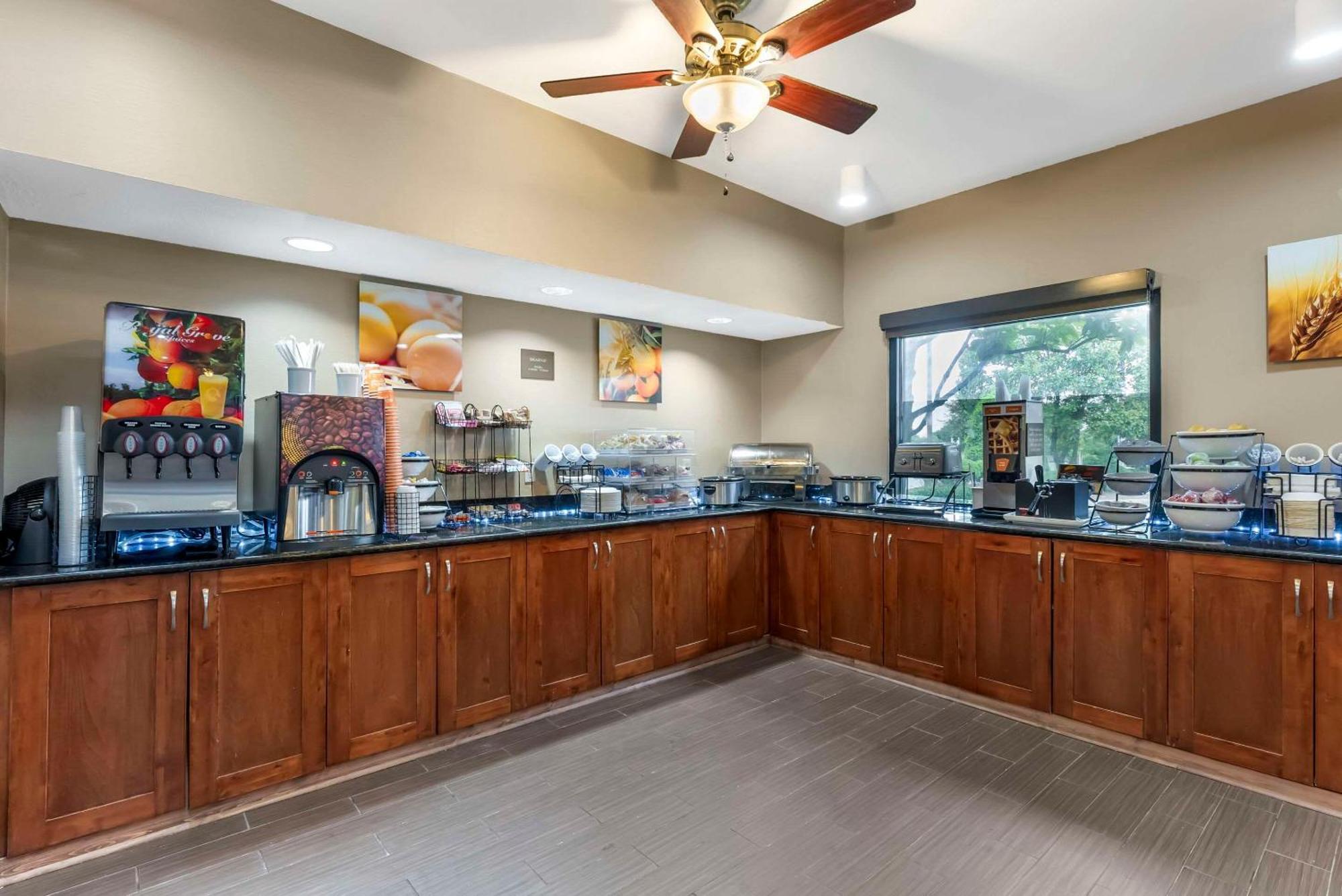 Comfort Inn Brownsville I-40 Экстерьер фото